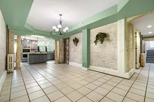 300 Ridgewood Ave, Minneapolis, MN 55403 - Photo 8