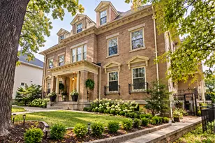 300 Ridgewood Ave, Minneapolis, MN 55403 - Photo 22