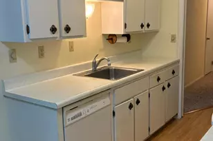 10113 W 34th St, Minnetonka, MN 55305 - Photo 2