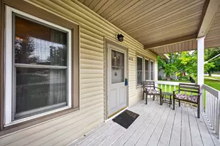 623 Winona St SE, Chatfield, MN 55923 - Photo 2