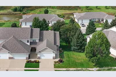 2048 Crimson Ridge Drive NW, Rochester, MN 55901 - Photo 2