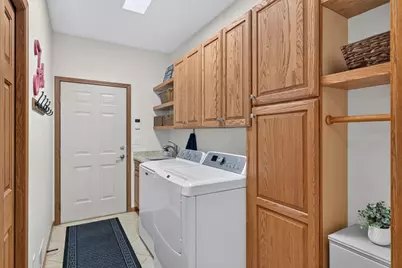 2048 Crimson Ridge Drive NW, Rochester, MN 55901 - Photo 22