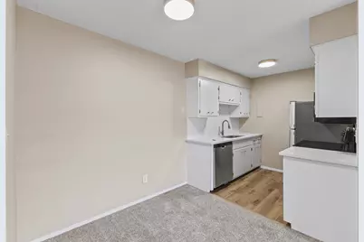 2730 Dale Street N #D305, Roseville, MN 55113 - Photo 4