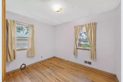 1750 Lark Avenue, Maplewood, MN 55109 - Photo 12