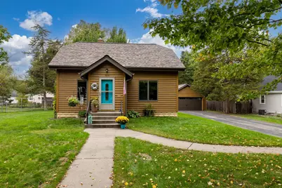 525 N Fremont Street, River Falls, WI 54022 - Photo 2