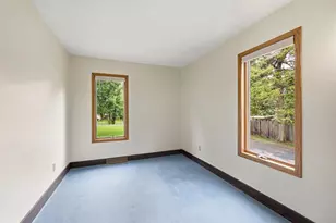 525 N Fremont St, River Falls, WI 54022 - Photo 10