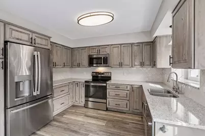 8605 Oxford Lane, Brooklyn Park, MN 55443 - Photo 6