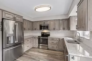 8605 Oxford Ln, Brooklyn Park, MN 55443 - Photo 6