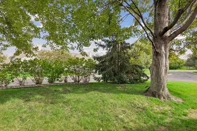 8605 Oxford Lane, Brooklyn Park, MN 55443 - Photo 20