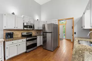 10470 169th St W, Lakeville, MN 55044 - Photo 12