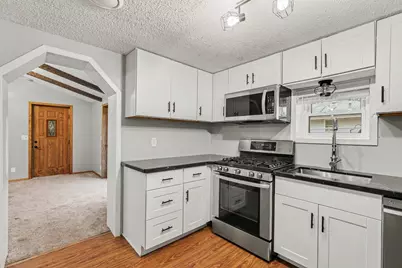 231 Longfellow Street NE, Fridley, MN 55432 - Photo 4