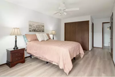 9700 Portland Avenue S #331, Bloomington, MN 55420 - Photo 20