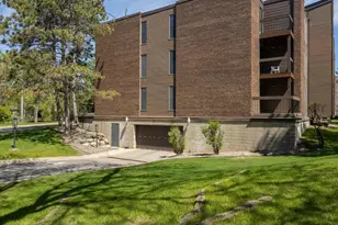 9700 Portland Ave S, Bloomington, MN 55420 - Photo 26