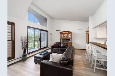 9700 Portland Avenue S #331, Bloomington, MN 55420 - Photo 4