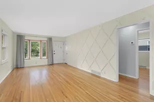 3740 Perry Ave N, Robbinsdale, MN 55422 - Photo 2
