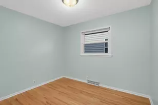 3740 Perry Ave N, Robbinsdale, MN 55422 - Photo 12