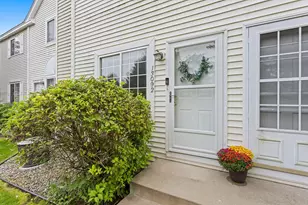 13092 Murdock Terrace, Eden Prairie, MN 55347 - Photo 4