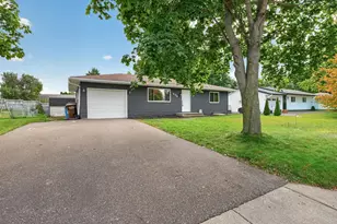 404 17th St S, Buffalo, MN 55313 - Photo 2