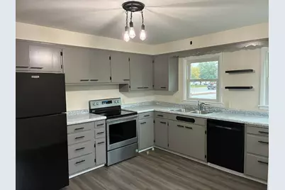 301 W Broadway, Little Falls, MN 56345 - Photo 4