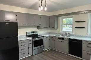 301 W Broadway, Little Falls, MN 56345 - Photo 4