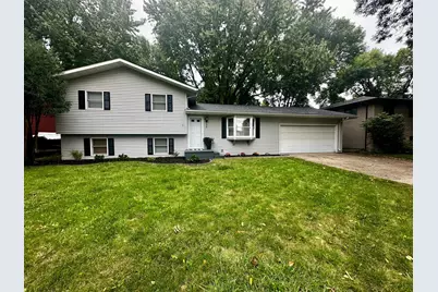104 W Thomas Avenue, Marshall, MN 56258 - Photo 1