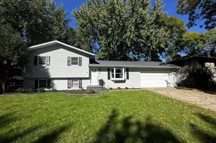 104 W Thomas Ave, Marshall, MN 56258 - Photo 2