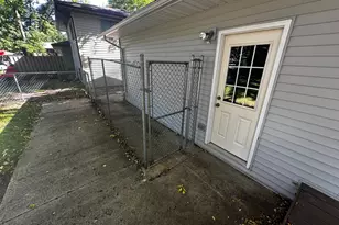 104 W Thomas Ave, Marshall, MN 56258 - Photo 24