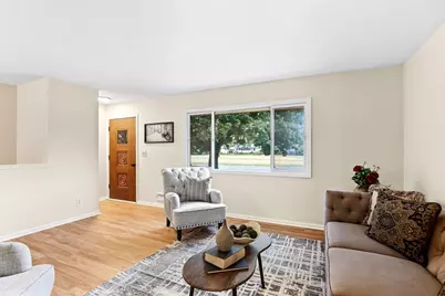 9330 Park Avenue S, Bloomington, MN 55420 - Photo 6