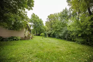 315 W 10th St, Morris, MN 56267 - Photo 10