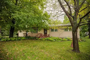 315 W 10th St, Morris, MN 56267 - Photo 4