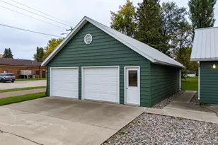 402 Toupin St, Oklee, MN 56742 - Photo 22