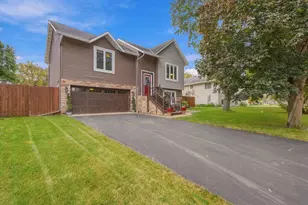 6625 Harlan Dr, Eden Prairie, MN 55346 - Photo 2