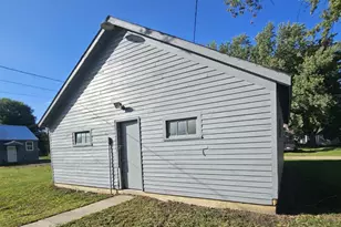 225 Union St, Tracy, MN 56175 - Photo 6