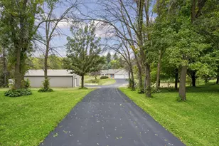 2485 Hamlin Ave SE, Buffalo, MN 55313 - Photo 2
