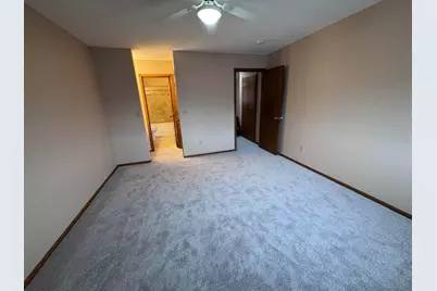 5417 Angeline Avenue N, Crystal, MN 55429 - Photo 6