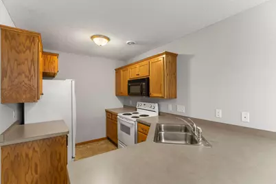 315 Roosevelt Street S #G, Cambridge, MN 55008 - Photo 8
