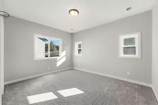 115 NW Pine St, New London, MN 56273 - Photo 22
