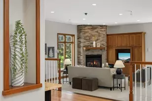 9721 Frontier Ln, Lakeville, MN 55044 - Photo 10