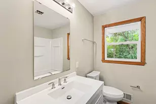 4040 Merriam Rd, Minnetonka, MN 55305 - Photo 8