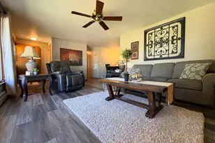421 Miles Dr, Worthington, MN 56187 - Photo 4