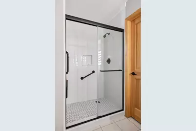 11460 Fairfield Road W #103, Minnetonka, MN 55305 - Photo 18