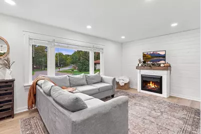2029 Opal Place, Eagan, MN 55122 - Photo 4