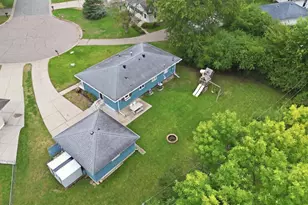 2029 Opal Pl, Eagan, MN 55122 - Photo 44