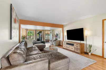 9101 Russell Avenue S, Bloomington, MN 55431 - Photo 10
