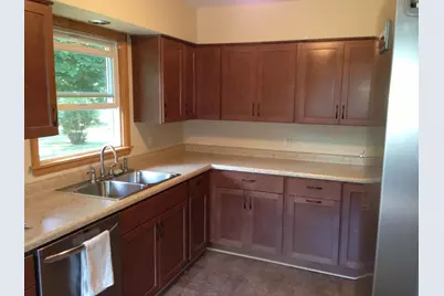 806 Summer Street, Hudson, WI 54016 - Photo 4