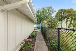 1279 Smith Ave S, West Saint Paul, MN 55118 - Photo 36