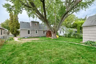 961 California Ave W, Saint Paul, MN 55117 - Photo 16