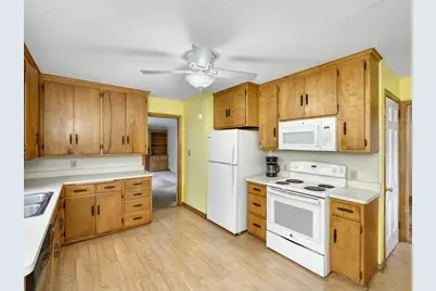 961 California Avenue W, Saint Paul, MN 55117 - Photo 6