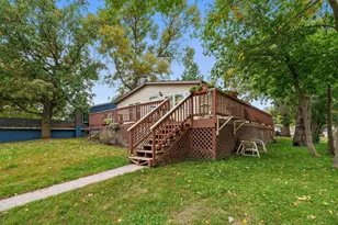 612 Temple St, Alexandria, MN 56308 - Photo 2