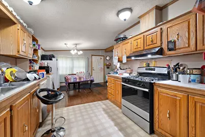 612 Temple Street, Alexandria, MN 56308 - Photo 6